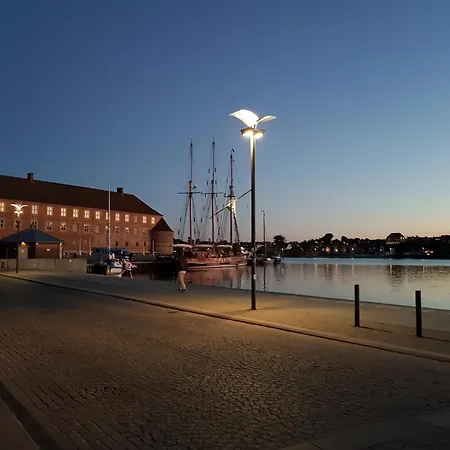 Appartement 1 60m From The Harbor *