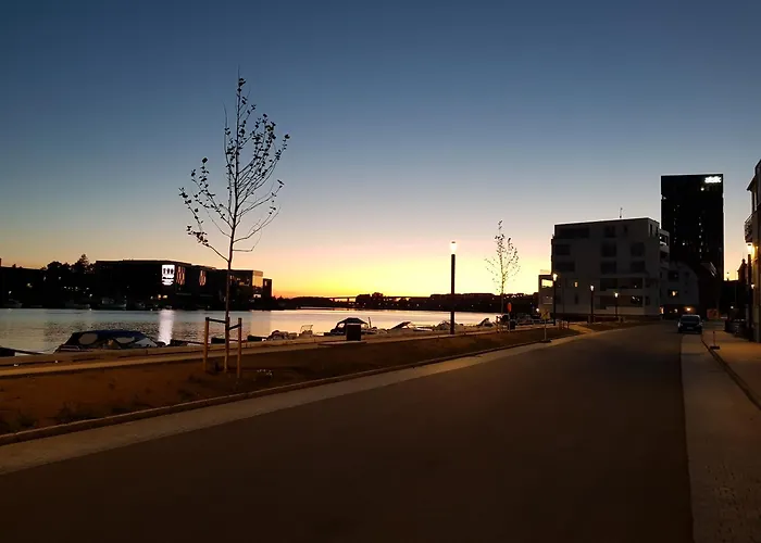 1 60m From The Harbor Apartamento