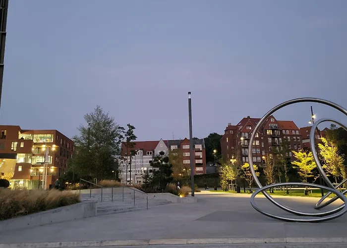 1 60m From The Harbor *