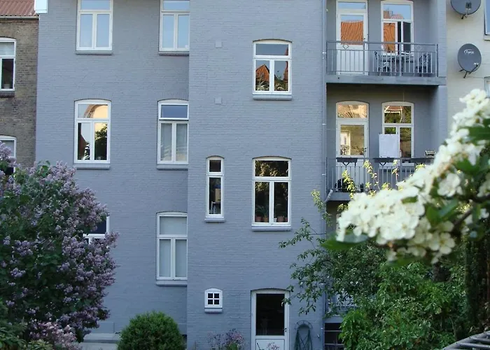 Apartmán 1 60m From The Harbor