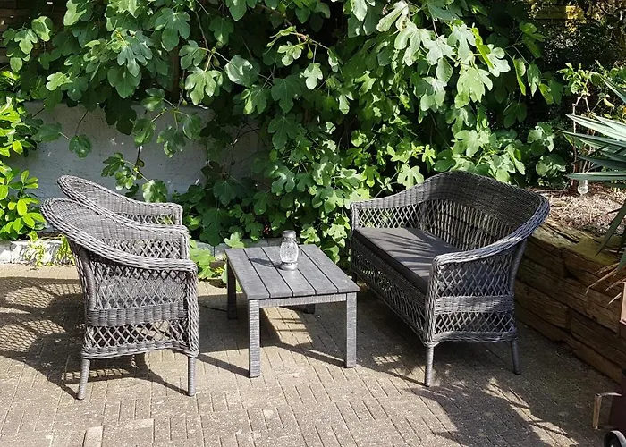 1 60m From The Harbor Apartmán